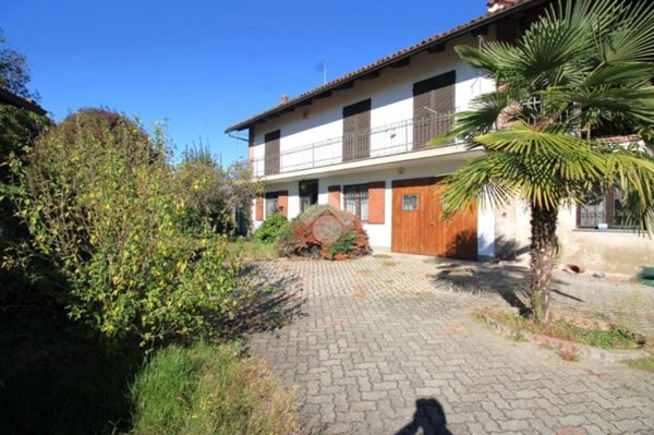 casa semindipendente in vendita a Trofarello in zona Valle Sauglio