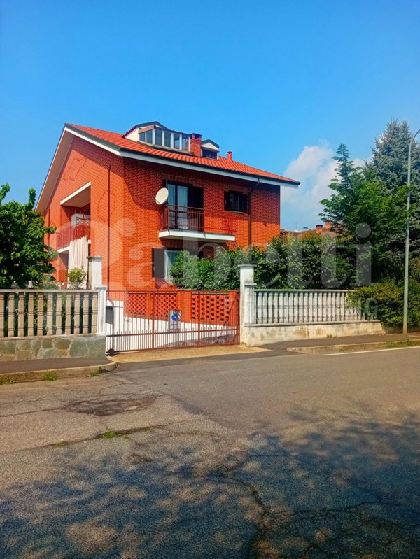casa indipendente in vendita a Trofarello