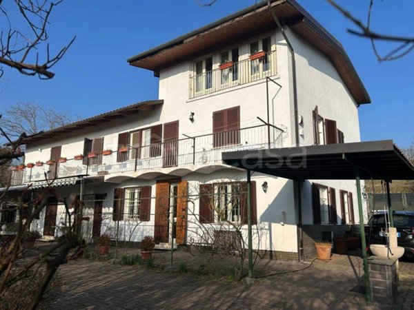 casa indipendente in vendita a Trofarello