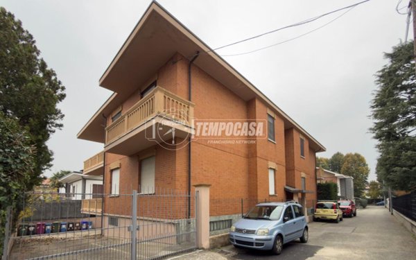 appartamento in vendita a Trofarello in zona Valle Sauglio