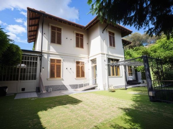 casa indipendente in vendita a Trofarello