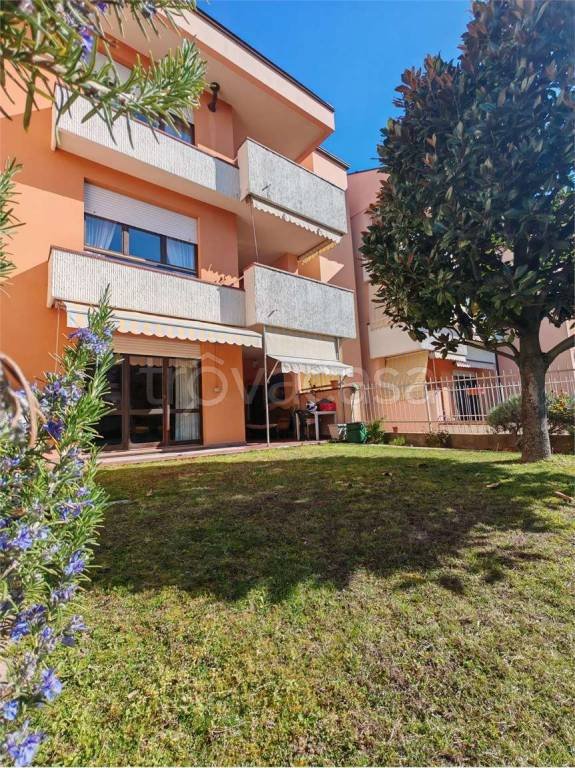 appartamento in vendita a Trofarello
