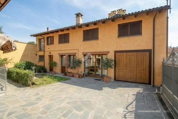 appartamento in vendita a Trofarello in zona Valle Sauglio