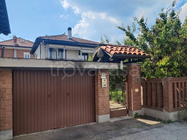 casa indipendente in vendita a Trofarello in zona Valle Sauglio