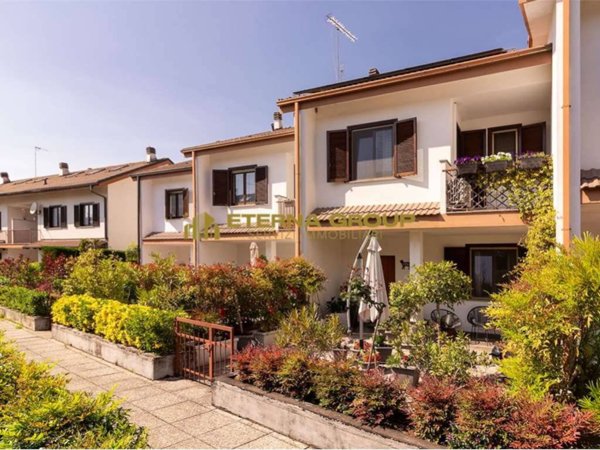 casa indipendente in vendita a Trofarello