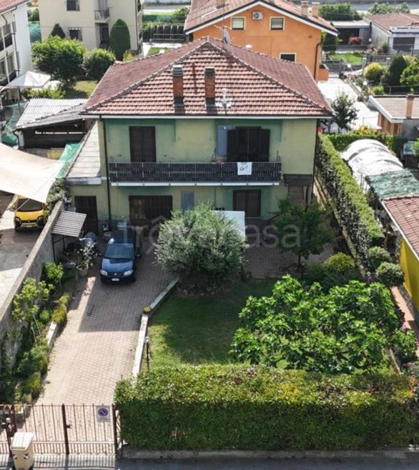casa indipendente in vendita a Trofarello in zona Valle Sauglio