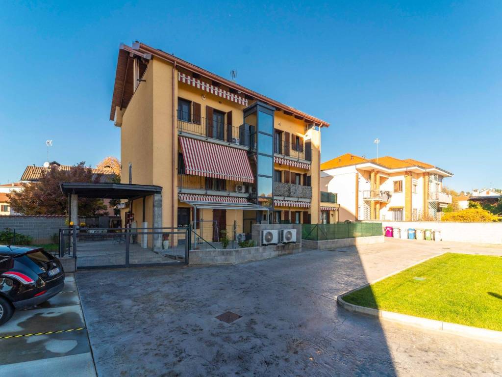 appartamento in vendita a Trofarello
