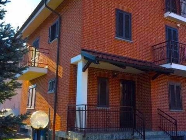 casa indipendente in vendita a Trofarello in zona Valle Sauglio