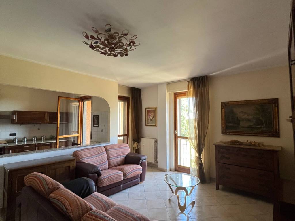 appartamento in vendita a Trofarello in zona Valle Sauglio