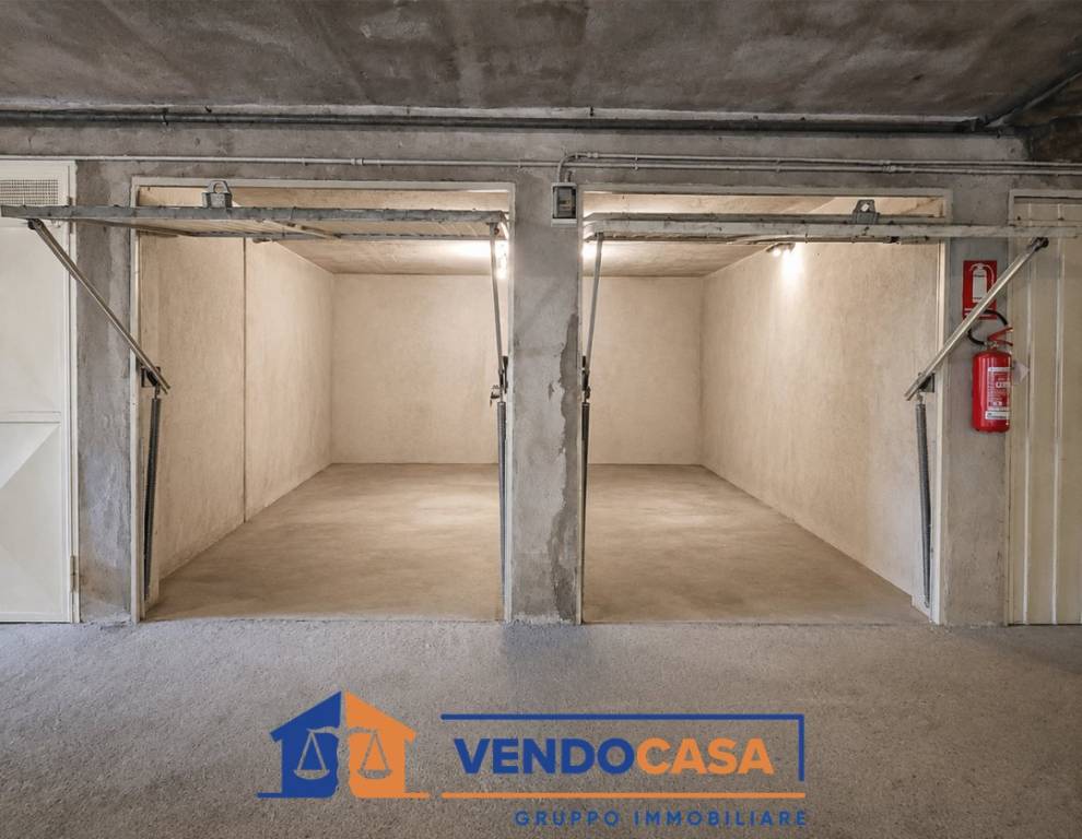 locale commerciale in vendita a Trofarello