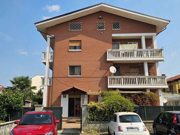 appartamento in vendita a Trofarello in zona Valle Sauglio