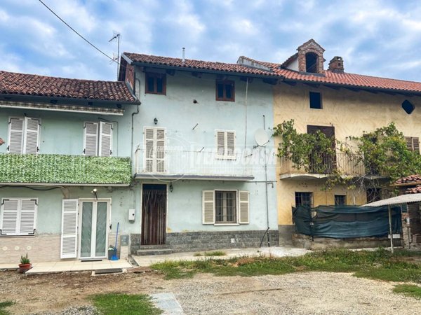 appartamento in vendita a Trofarello in zona Valle Sauglio