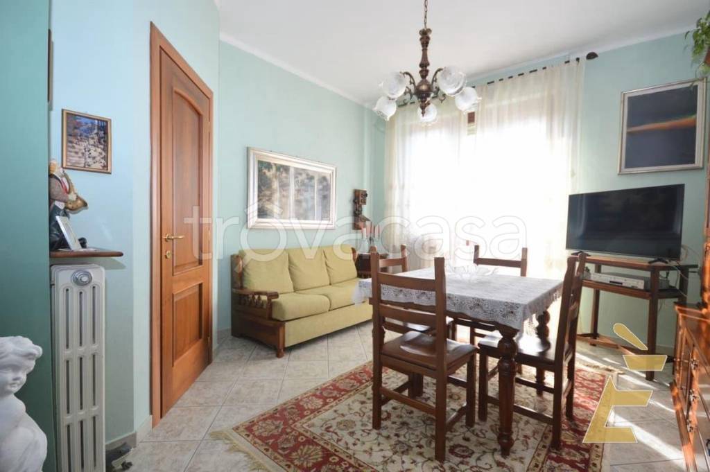appartamento in vendita a Trofarello in zona Valle Sauglio