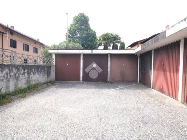 box auto in vendita a Trofarello