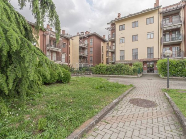 appartamento in vendita a Trofarello in zona Valle Sauglio