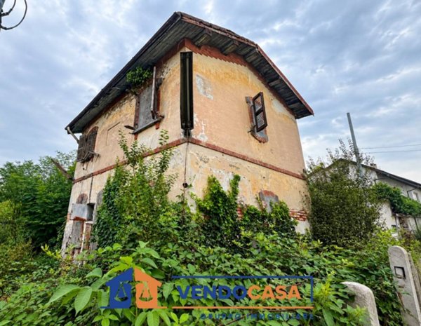 casa indipendente in vendita a Trofarello in zona Valle Sauglio
