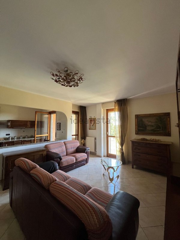 appartamento in vendita a Trofarello in zona Valle Sauglio