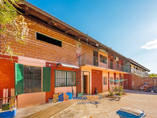 casa indipendente in vendita a Trofarello
