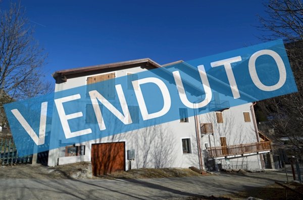appartamento in vendita ad Usseaux in zona Fraisse