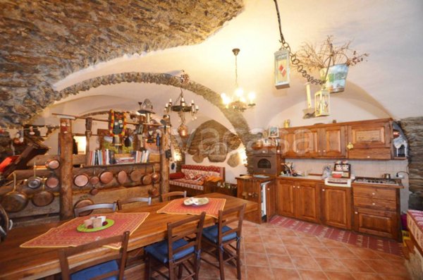 appartamento in vendita ad Usseaux