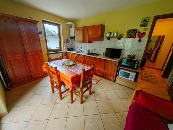 appartamento in vendita ad Usseaux in zona Fraisse