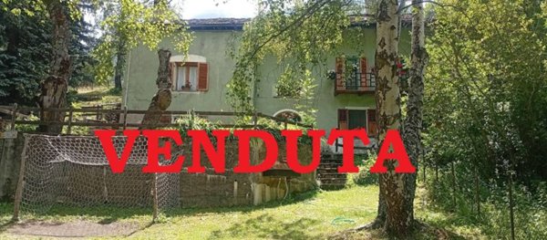 casa indipendente in vendita ad Usseaux in zona Fraisse
