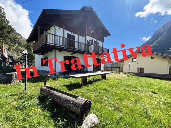 appartamento in vendita ad Usseaux in zona Pourrieres