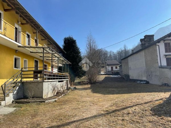 casa semindipendente in vendita ad Usseglio in zona Piazzette