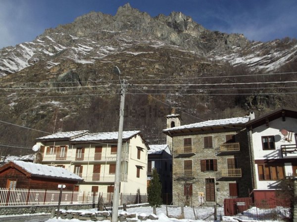 appartamento in vendita ad Usseglio