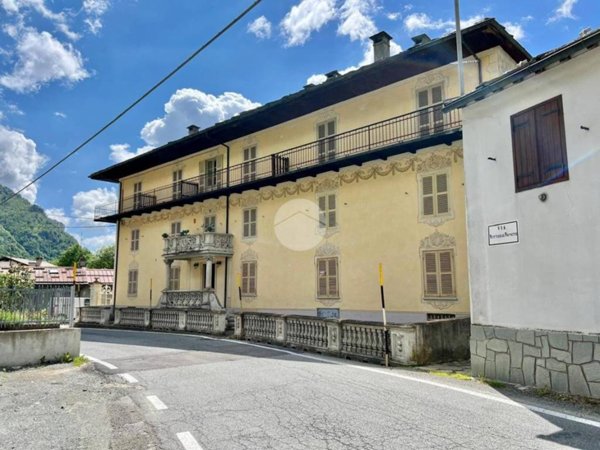 appartamento in vendita ad Usseglio