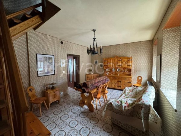 casa indipendente in vendita a Vaie