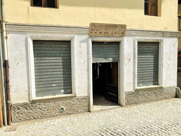 negozio in vendita a Vaie