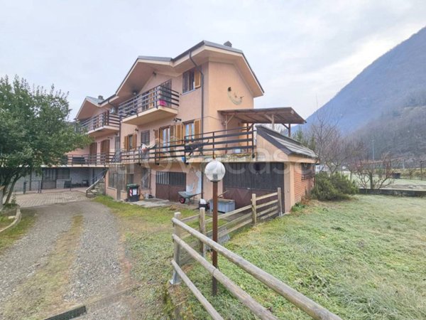 casa indipendente in vendita a Vaie