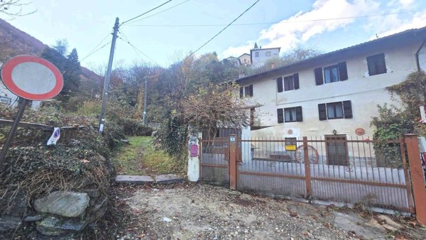casa indipendente in vendita a Vaie