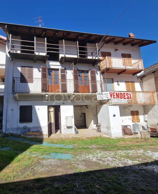 casa indipendente in vendita a Vaie