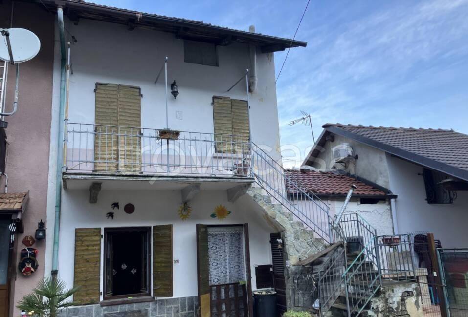 casa indipendente in vendita a Vaie