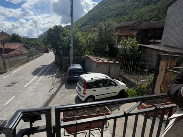 casa indipendente in vendita a Vaie