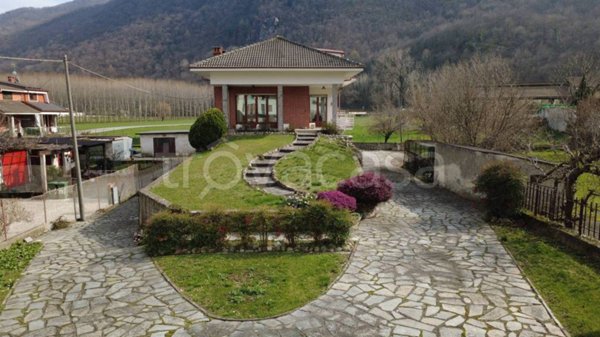 casa indipendente in vendita a Vaie