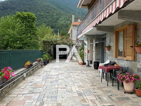 casa indipendente in vendita a Val della Torre