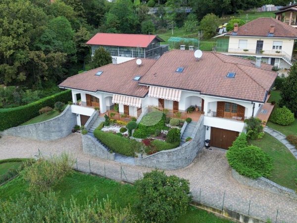 casa indipendente in vendita a Val della Torre