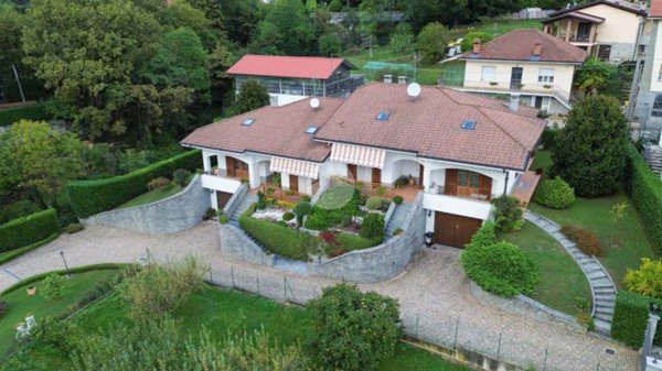 casa indipendente in vendita a Val della Torre