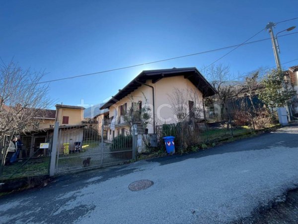 casa indipendente in vendita a Val della Torre