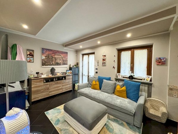 casa semindipendente in vendita a Val della Torre
