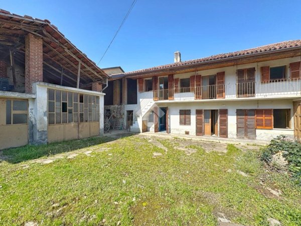 casa indipendente in vendita a Val della Torre
