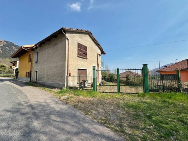 casa indipendente in vendita a Val della Torre