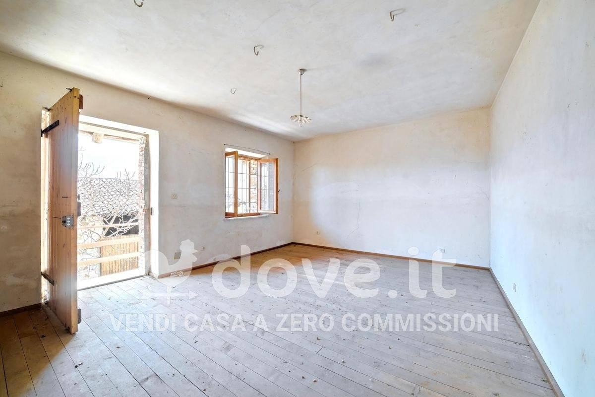 casa indipendente in vendita a Val della Torre