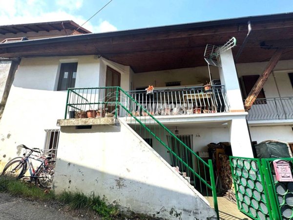 casa indipendente in vendita a Val della Torre