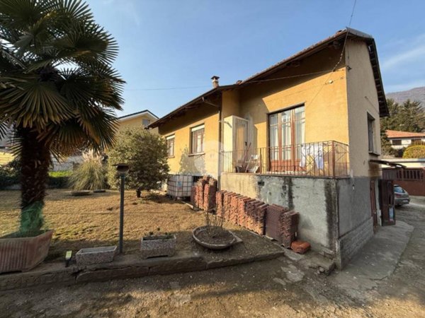 casa indipendente in vendita a Val della Torre