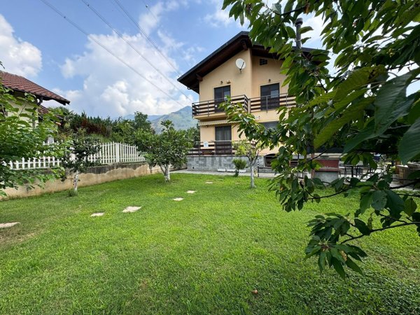 casa indipendente in vendita a Val della Torre