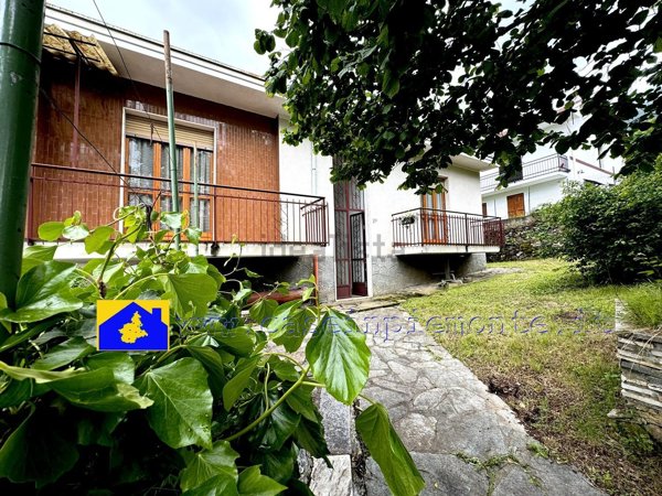 casa indipendente in vendita a Val della Torre